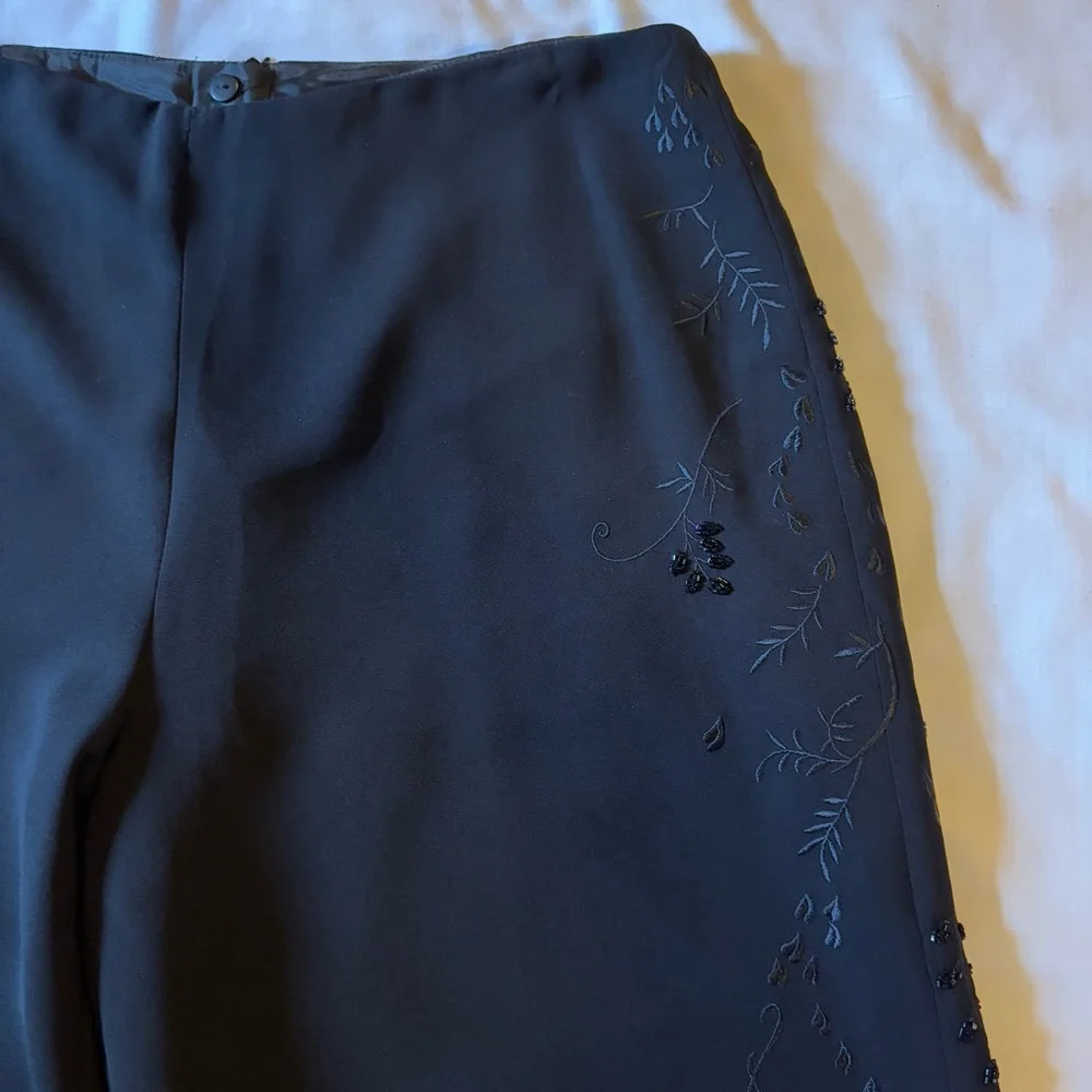 Maggy London Black Embroidered Floral Pant Blazer Suit Two piece Sz 14 - Picture 11 of 11